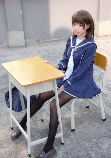 年轻的妈妈在线免费观看