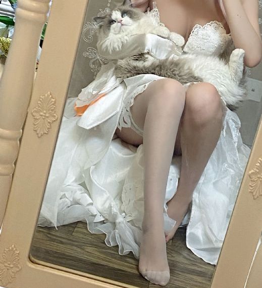 小资女孩向前冲